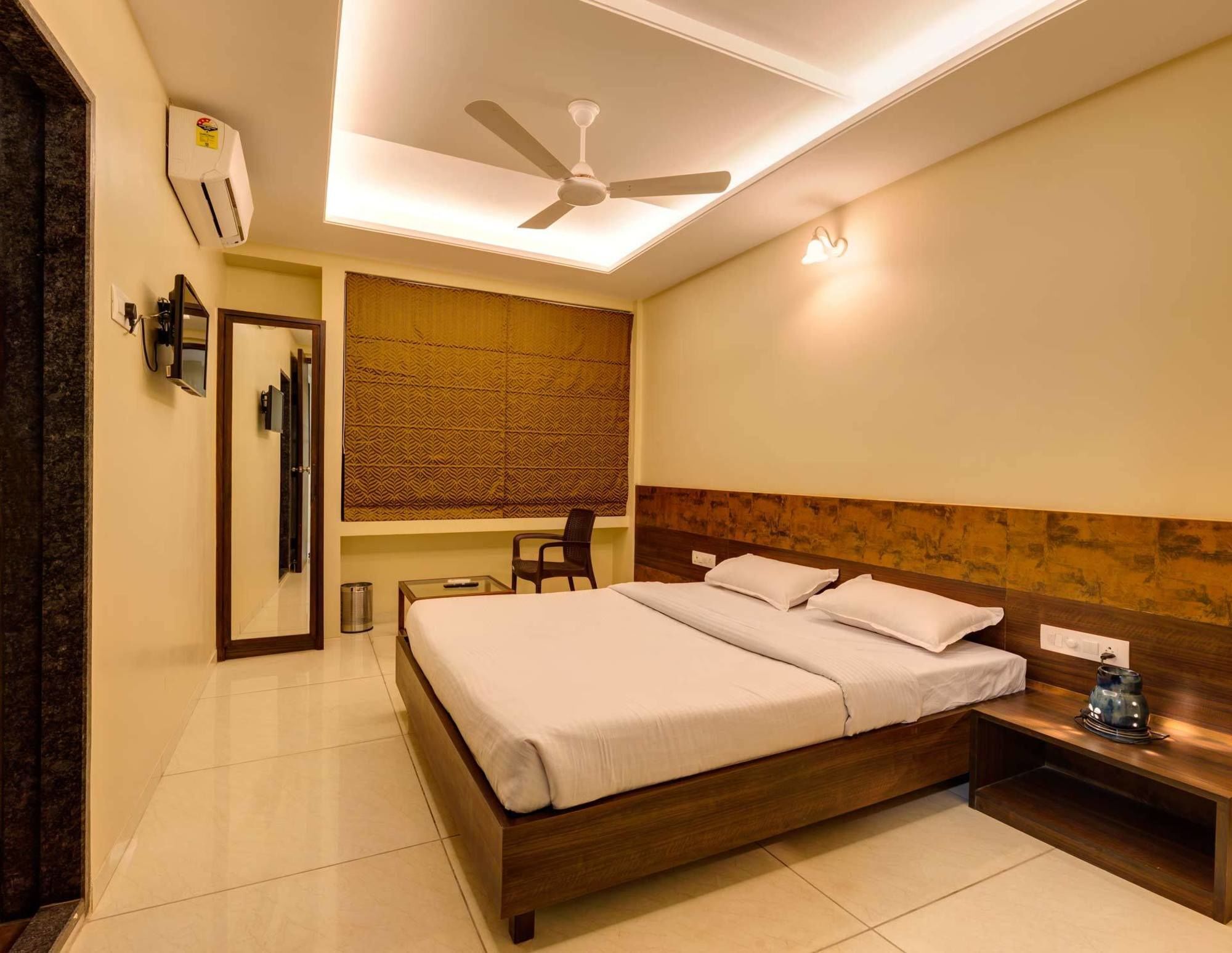 Hotel Darshan Kolhapur Exterior foto